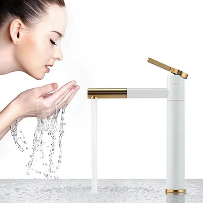 La poignée simple a balayé le robinet sanitaire en laiton d'articles pour le bassin de salle de bains