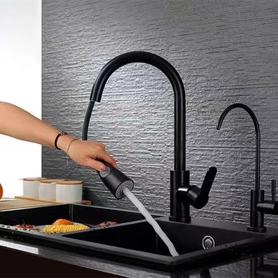 Retirez le robinet sanitaire de cuisine d'eau chaude et froide de robinet de 304 articles